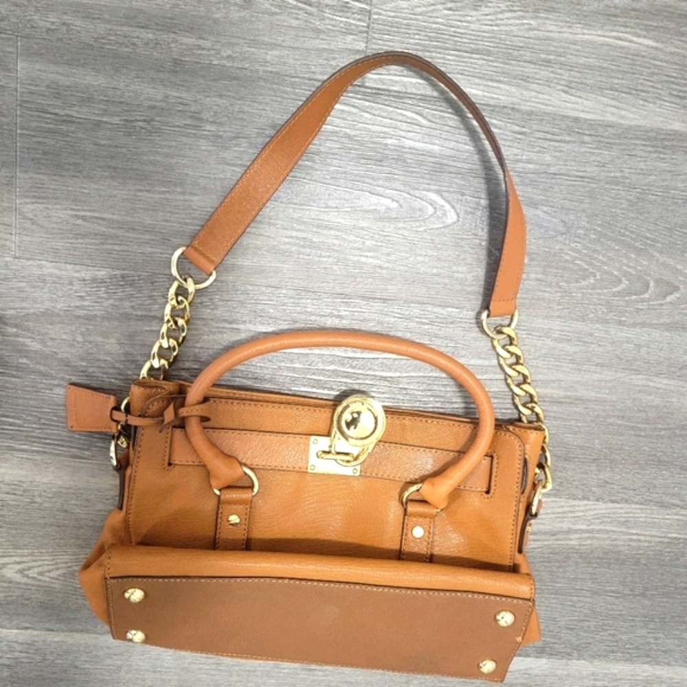 MICHAEL Michael Kors Tan Gold Shoulder Bag